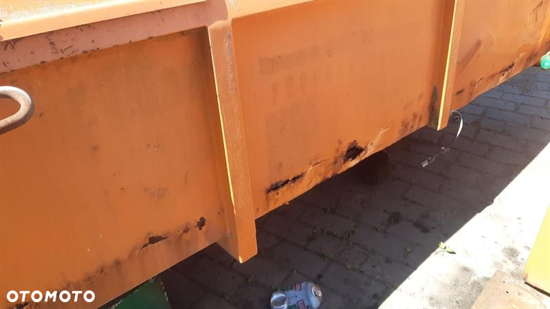 ZABUDOWA ŚMIECIARKI PRASA - 11