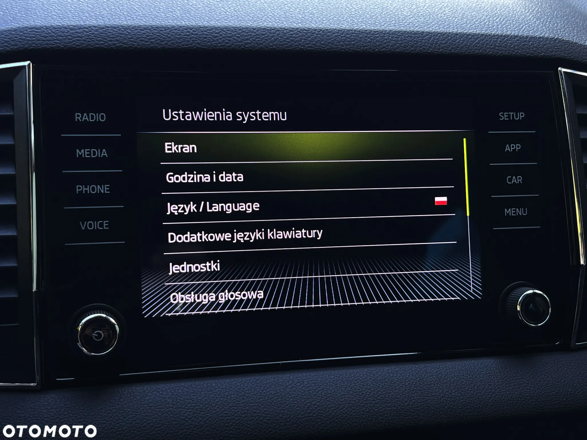 Skoda Karoq 1.5 TSI ACT 4x2 Style DSG - 36