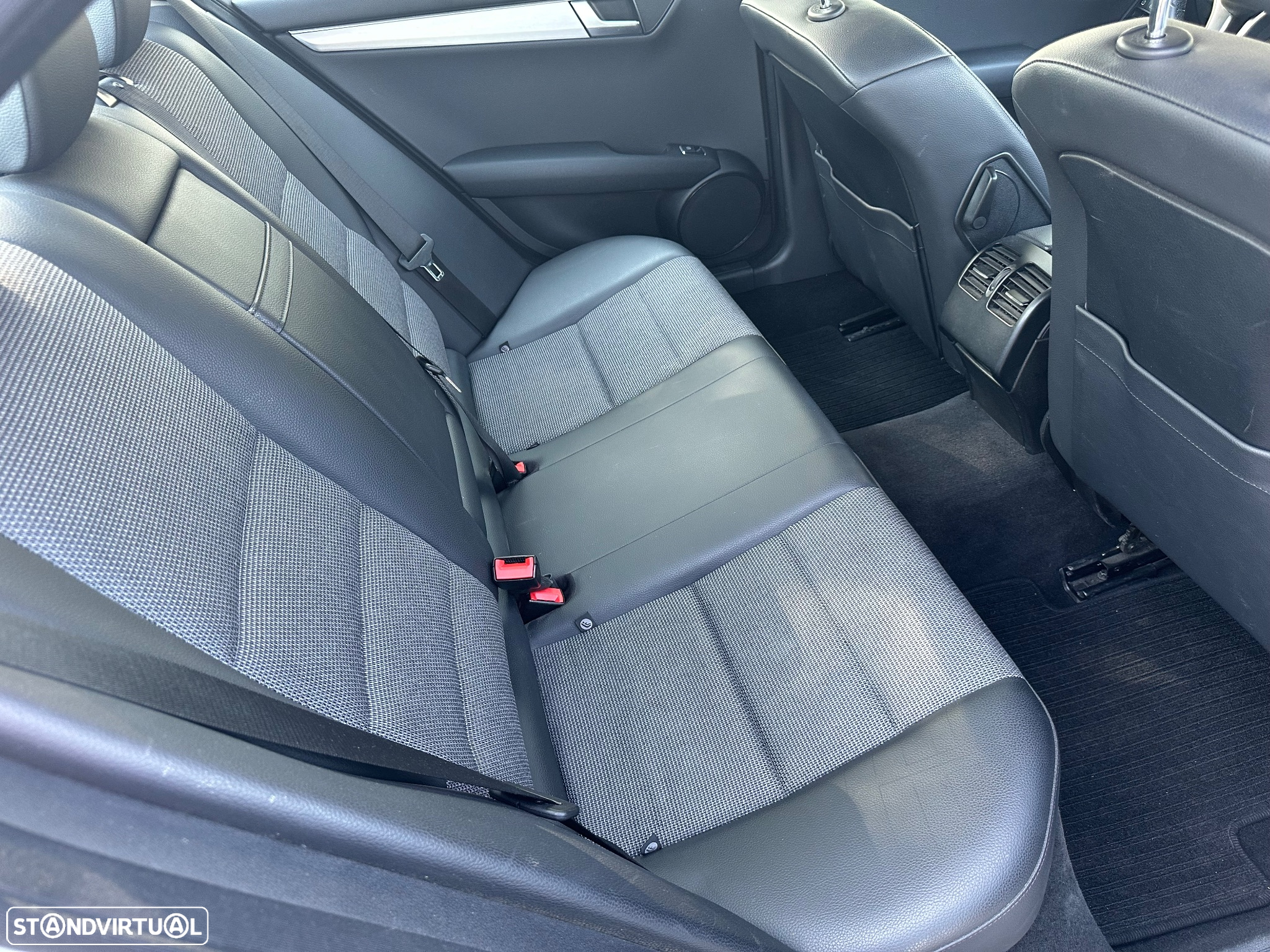 Mercedes-Benz C 220 d Avantgarde - 18