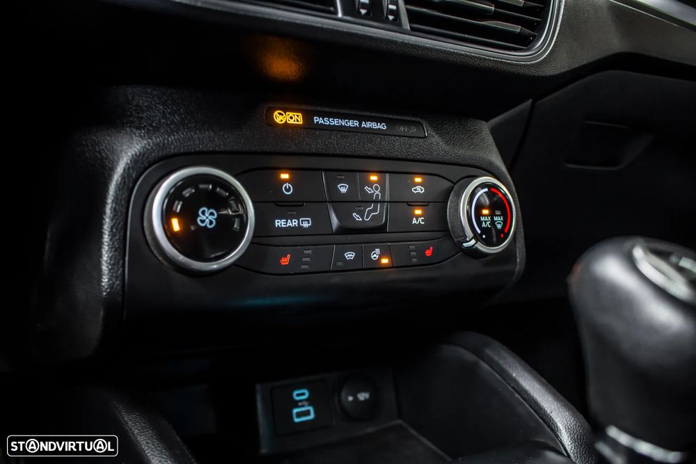 Ford Focus SW 1.0 EcoBoost Business - 23