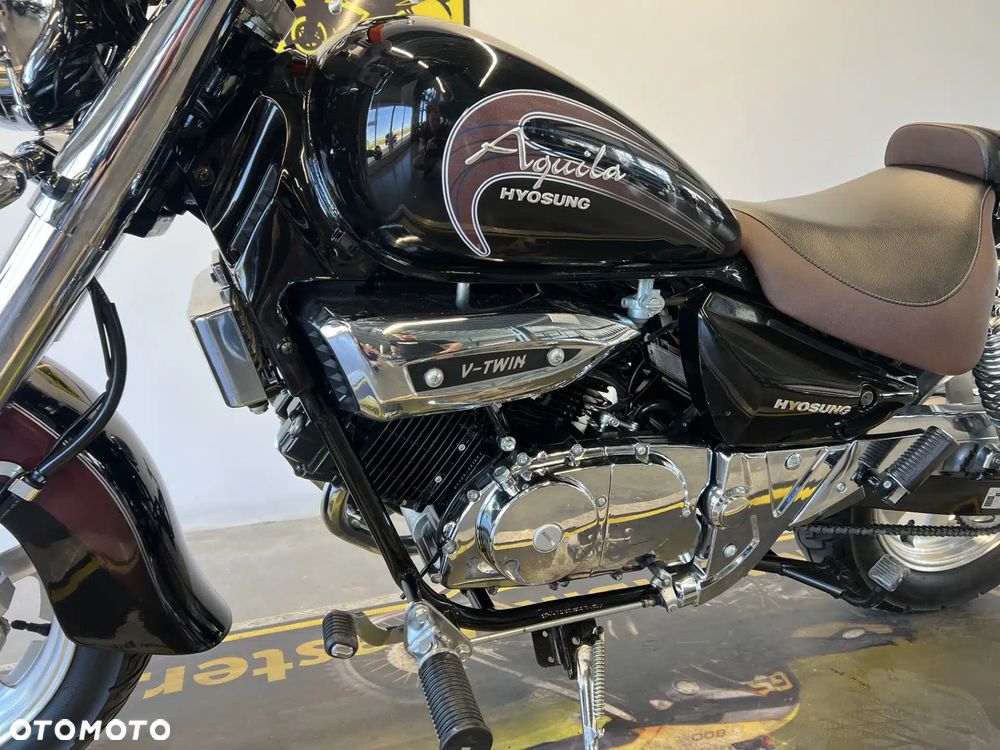 Hyosung GV - 8