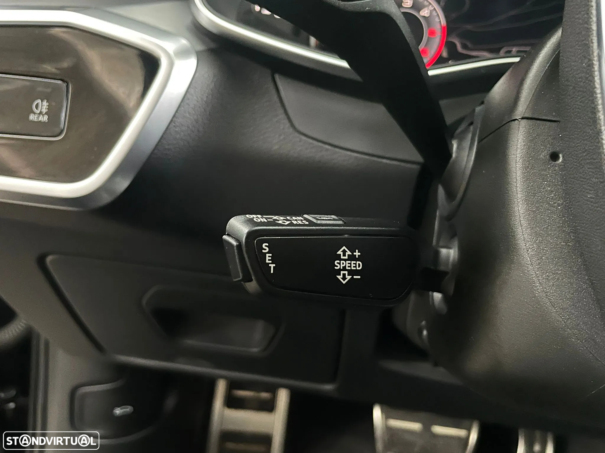 Audi A6 Avant 40 TDI quattro S tronic S line - 36