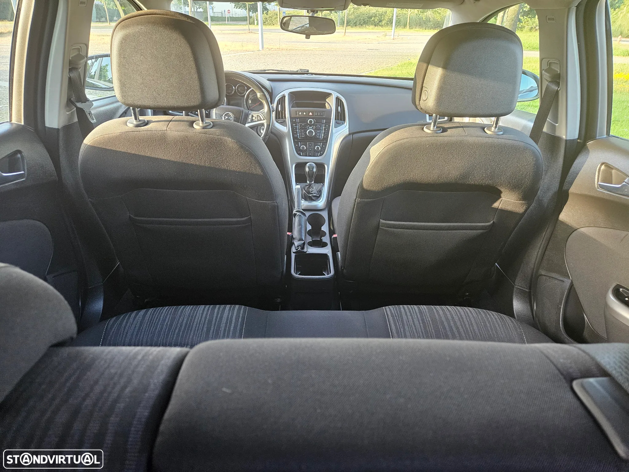 Opel Astra 1.4 Executive - 30