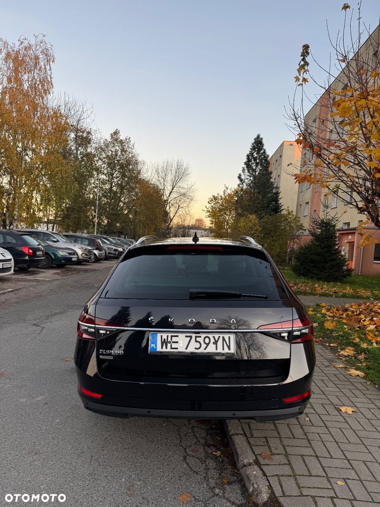 Skoda Superb 2.0 TDI Style DSG - 8