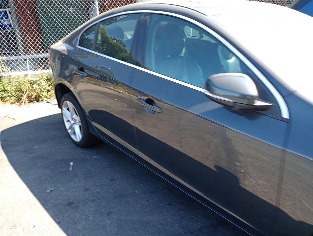 Volvo S60 - 10