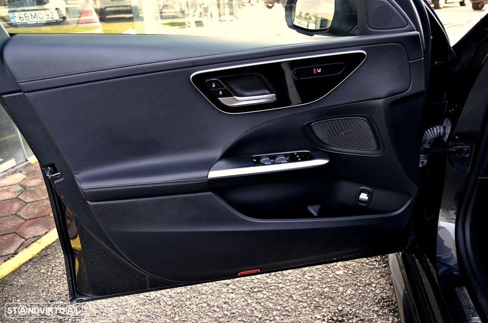 Mercedes-Benz C 300 d AMG Line - 11