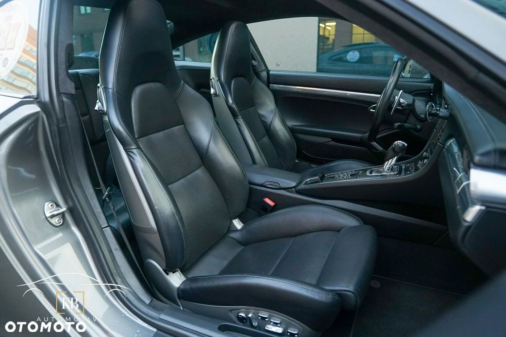 Porsche 911 Carrera S PDK - 17