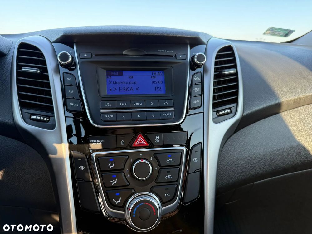 Hyundai i30 1.4 Classic + - 13