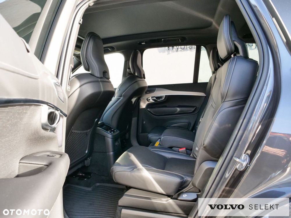 Volvo XC 90 - 22