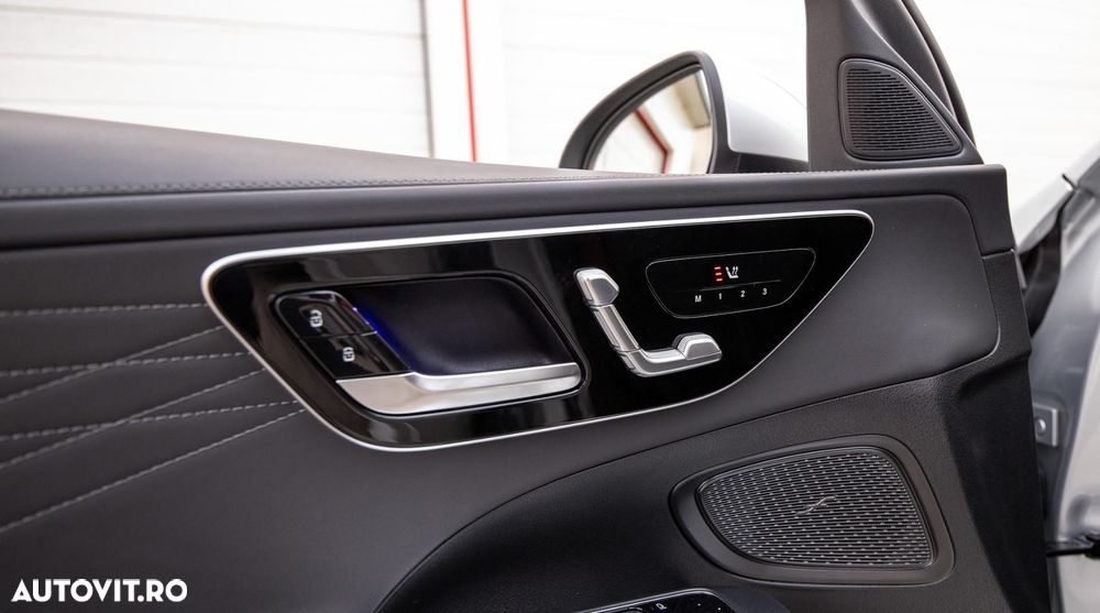 Mercedes-Benz C - 30