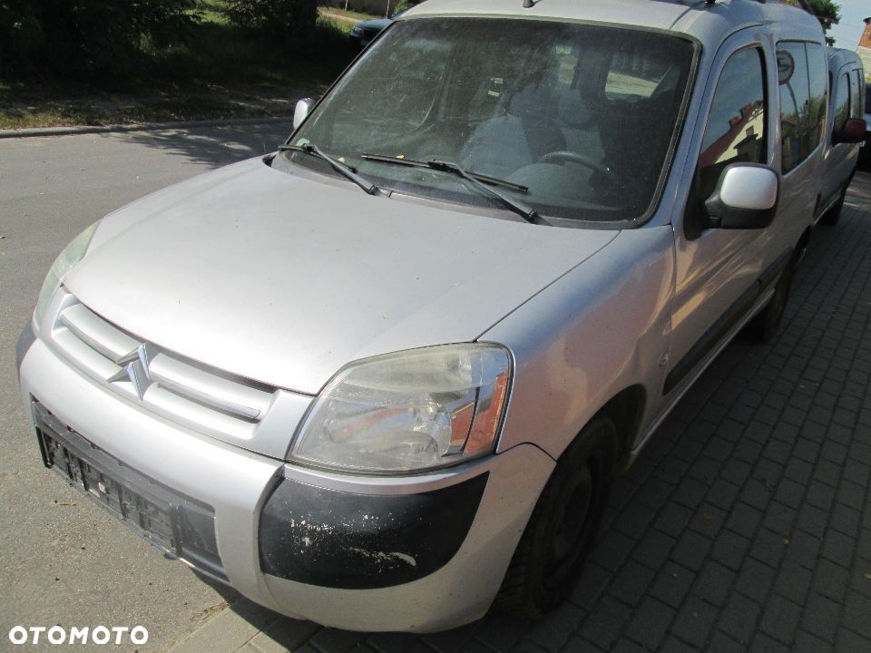 Citroen Berlingo Partner lift 1.6 hdi 2.0 hdi drzwi maska lampa zderzak maglownica hak szyba EZRC - 2
