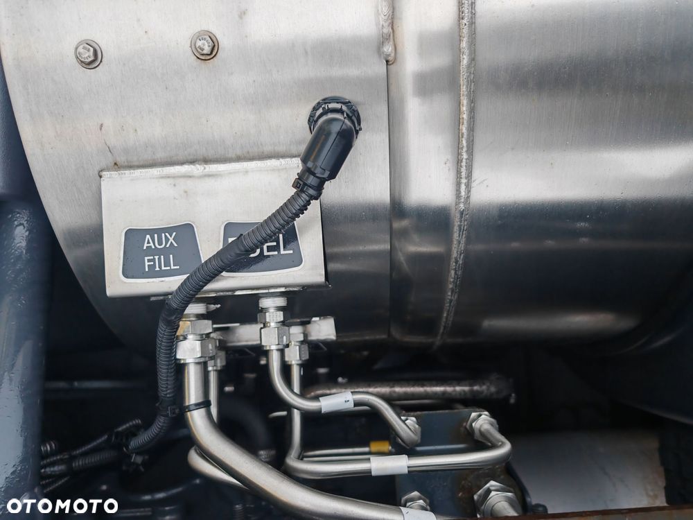 LEWY ZBIORNIK LNG GAZU ZIEMNEGO CHART 598L IVECO S WAY 2020 5802695663 - 4