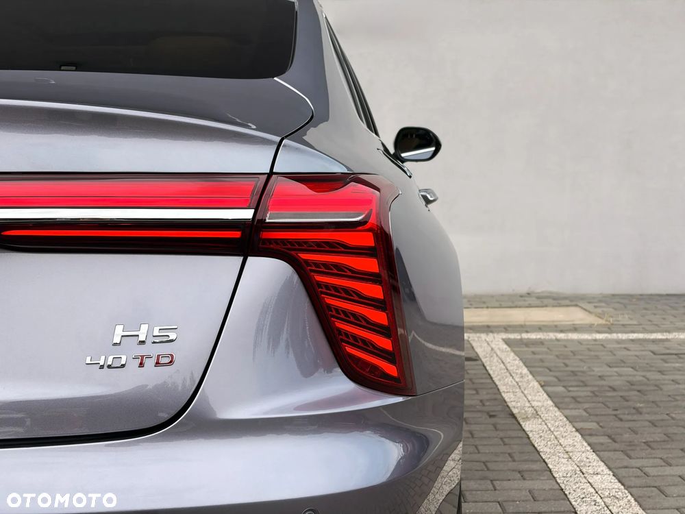 Hongqi H5 2.0T Comfort - 24