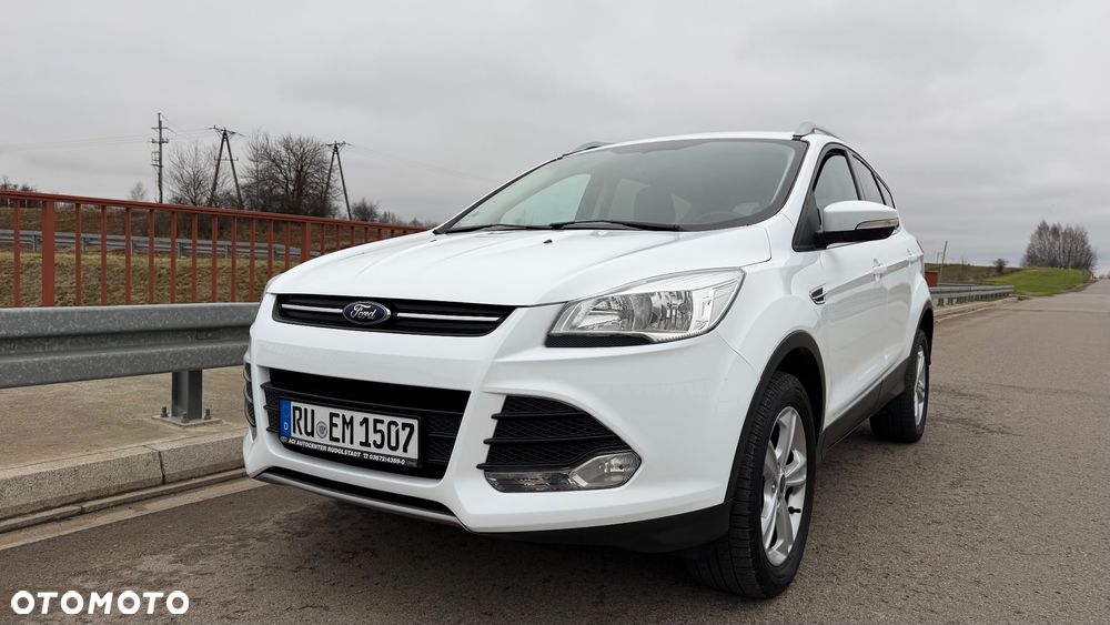 Ford Kuga 1.6 EcoBoost 2x4 Trend - 30
