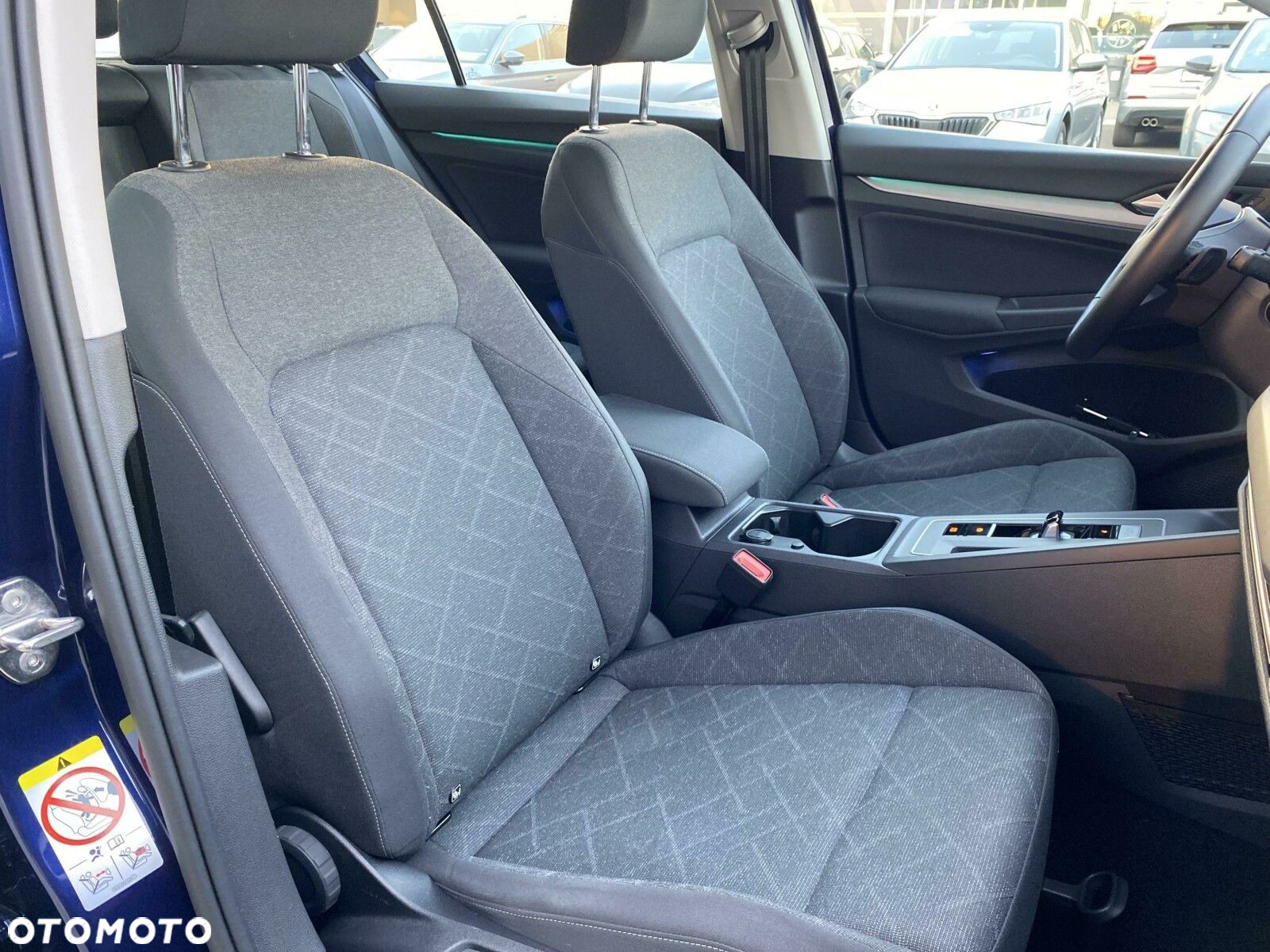 Volkswagen Golf - 18