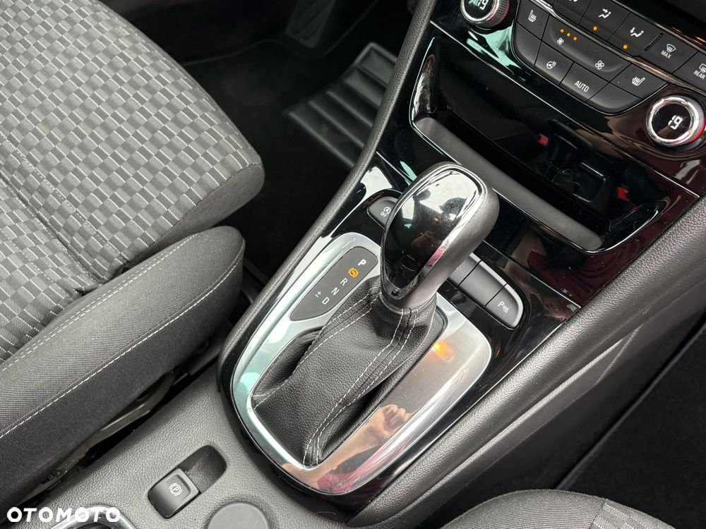 Opel Astra 1.4 Turbo Start/Stop Automatik Business - 17
