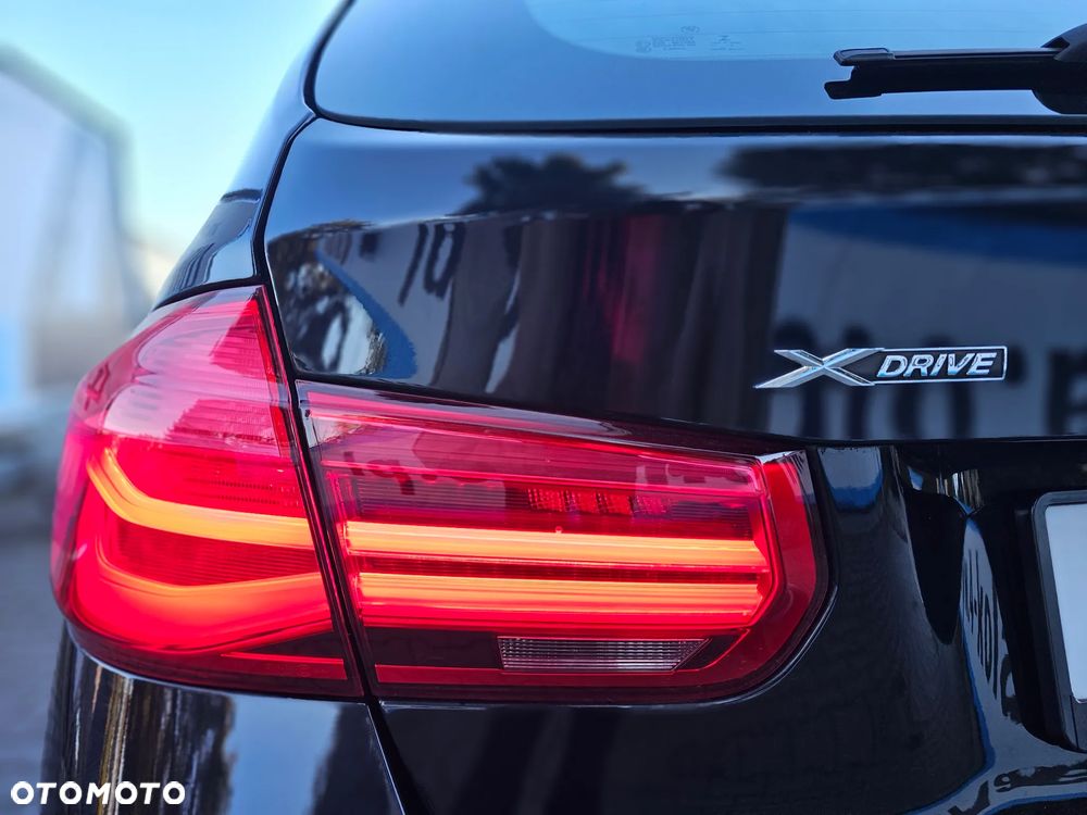 BMW Seria 3 320i xDrive Sport Line - 10