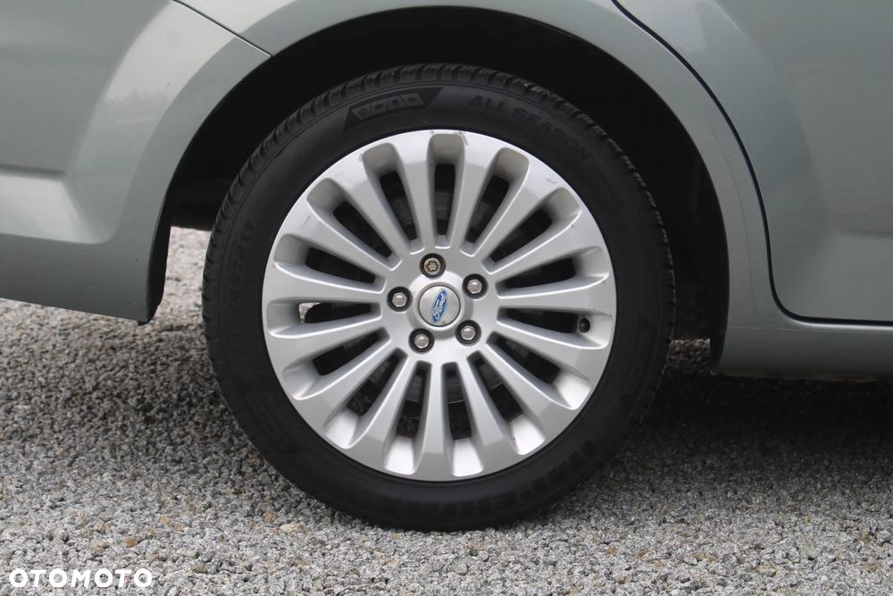 Ford Mondeo 1.8 TDCi Titanium - 36