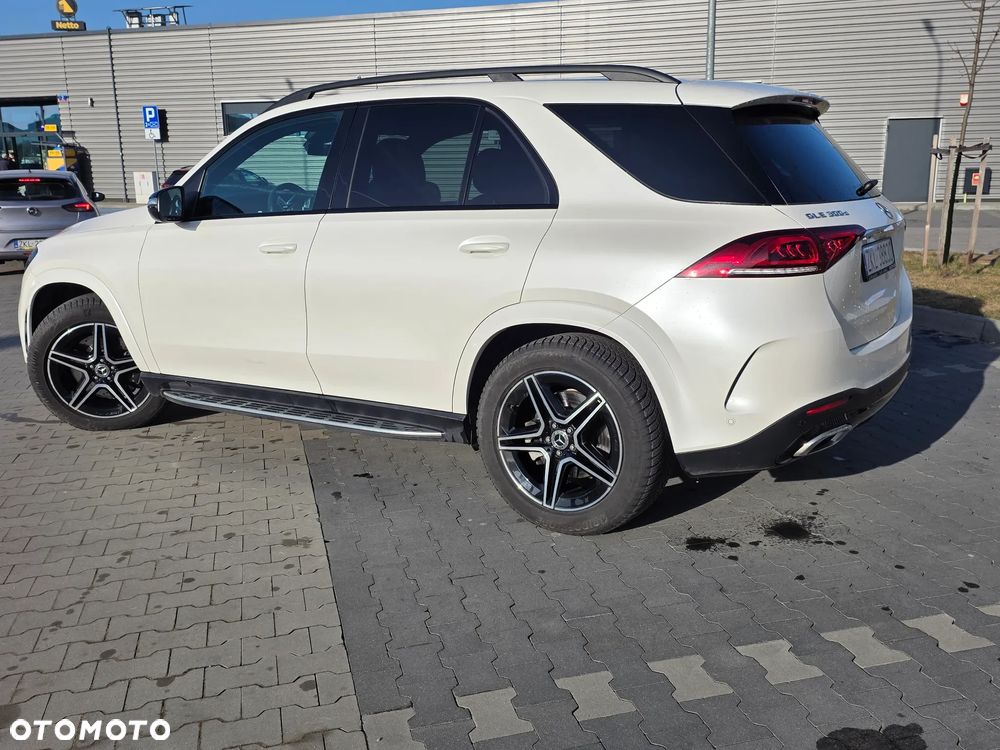 Mercedes-Benz GLE 300 d 4-Matic - 8
