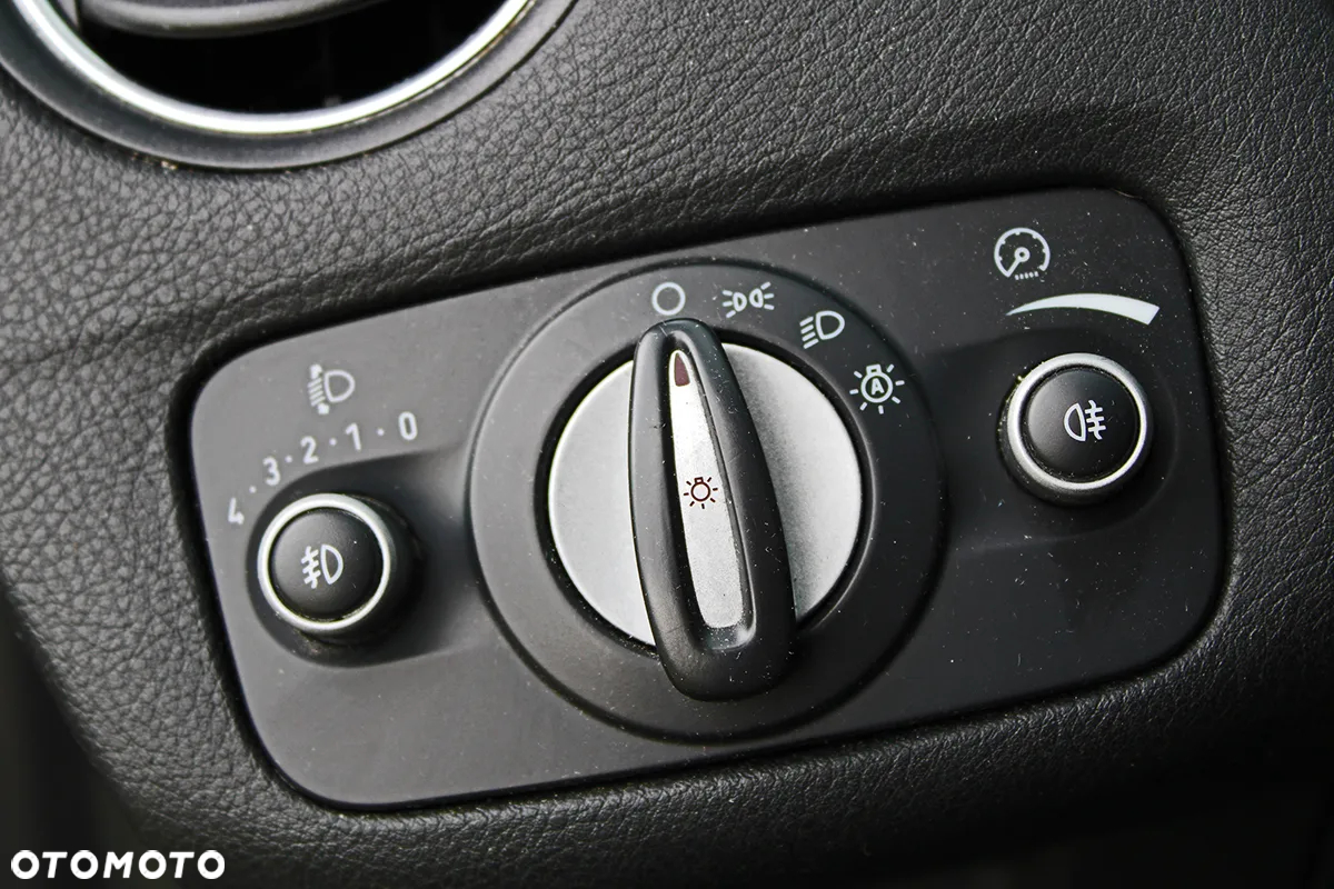 Ford Mondeo 2.0 TDCi Ambiente - 27