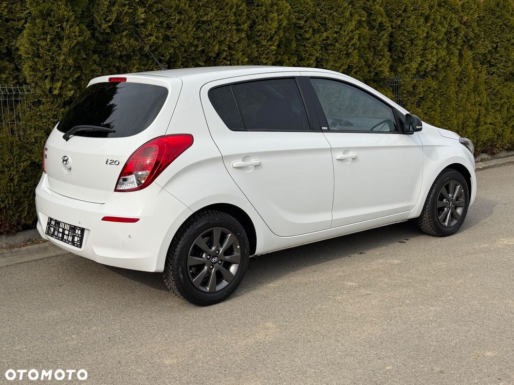 Hyundai i20 1.2 Fifa World Cup Edition - 6