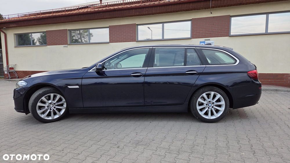 BMW Seria 5 530d xDrive Luxury Line - 3