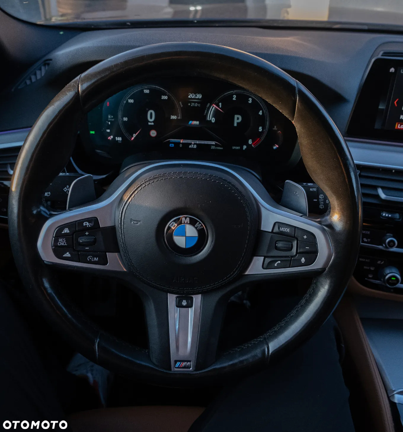 BMW Seria 5 520d M Sport - 28