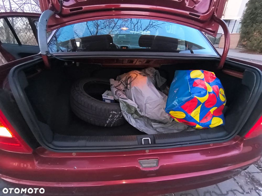 Opel Astra 1.8 16V Dream - 13