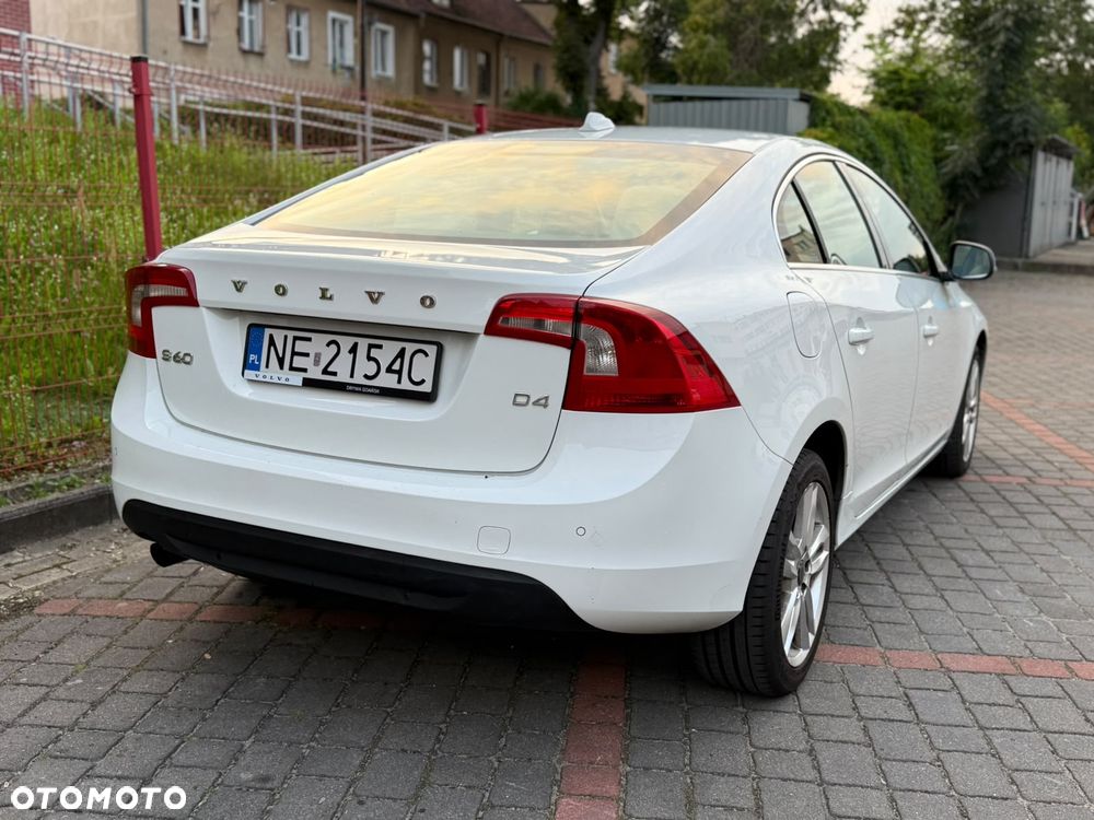 Volvo S60 D4 Edition - 8