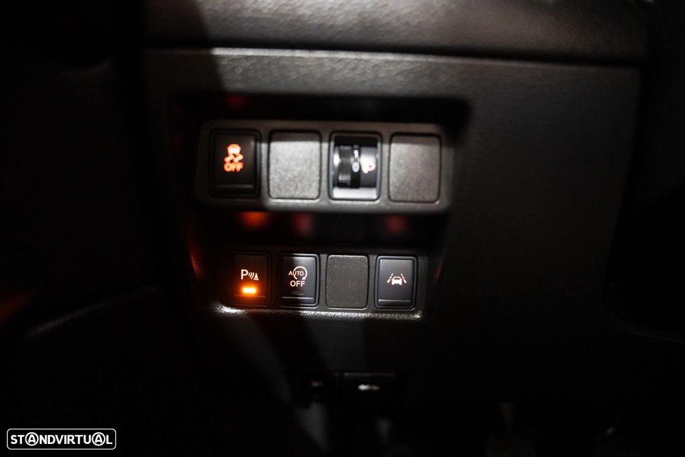 Nissan Qashqai 1.5 dCi N-Connecta - 16