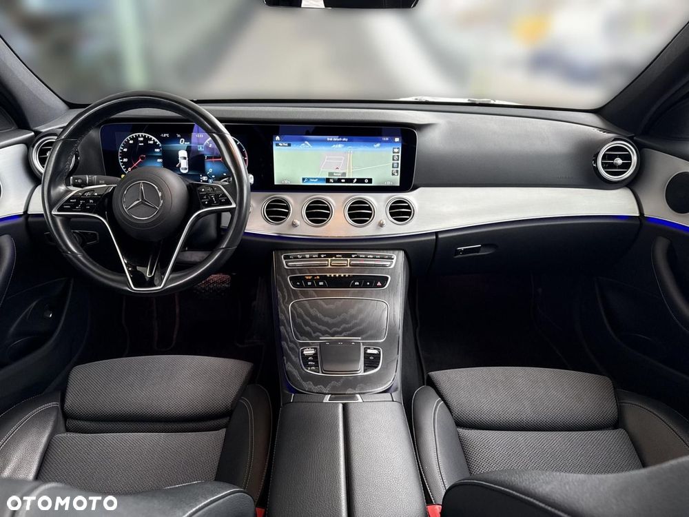 Mercedes-Benz Klasa E - 16