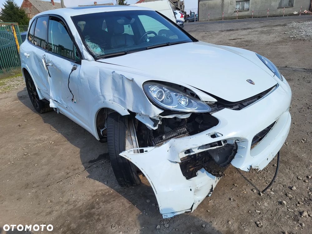 Porsche Cayenne Platinum Edition - 24