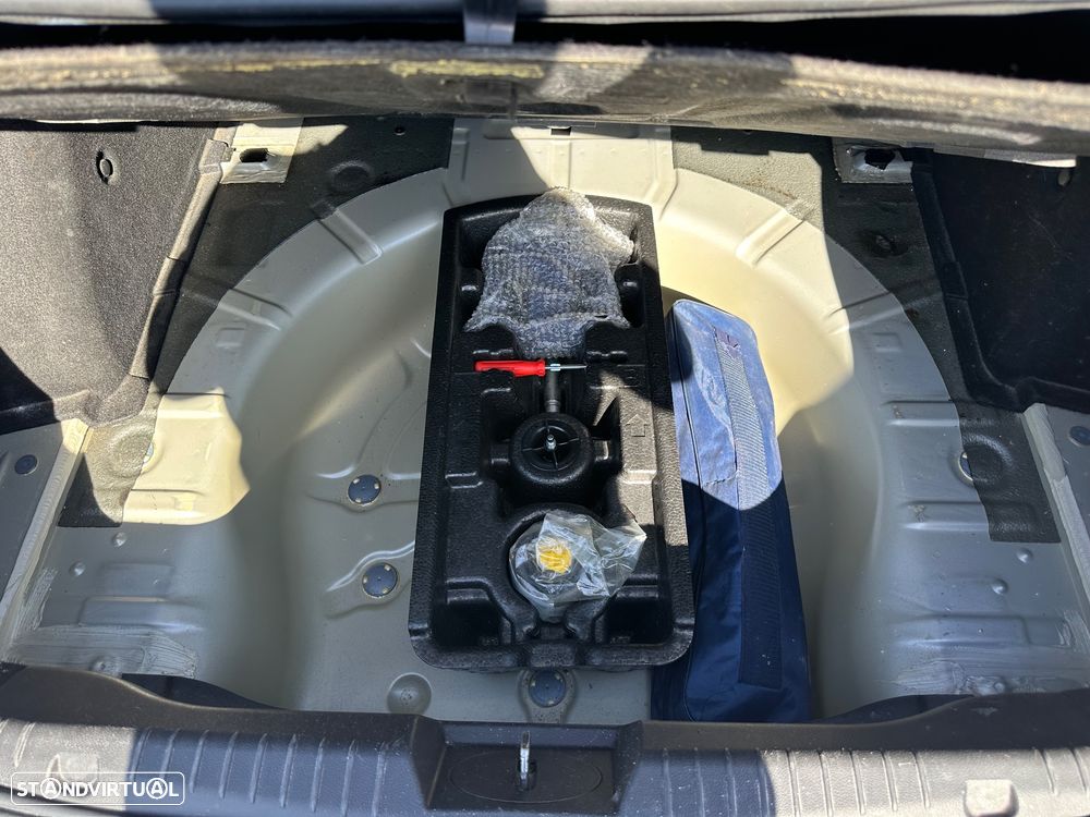Chevrolet Cruze 2.0 VCDi LT - 26