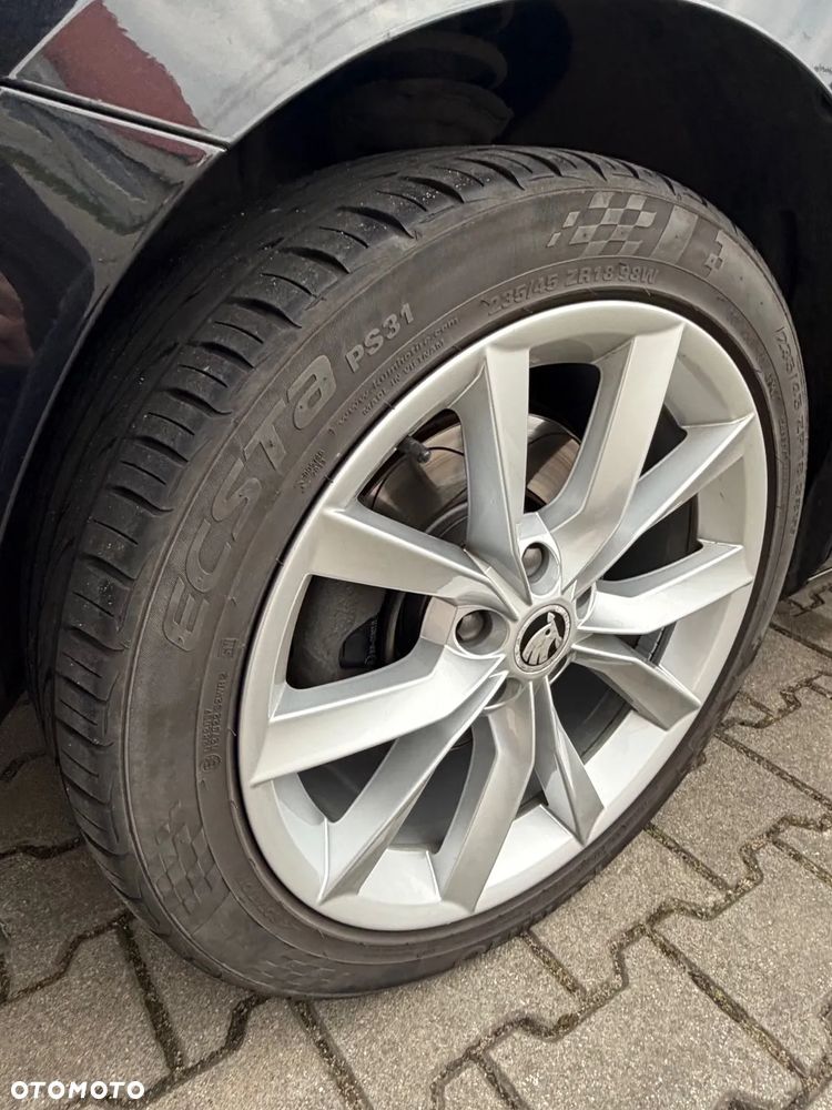 Skoda Superb 2.0 TDI L&K DSG - 13