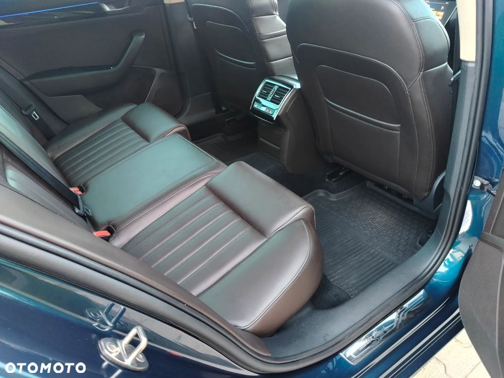 Skoda Superb 2.0 TDI L&K - 10