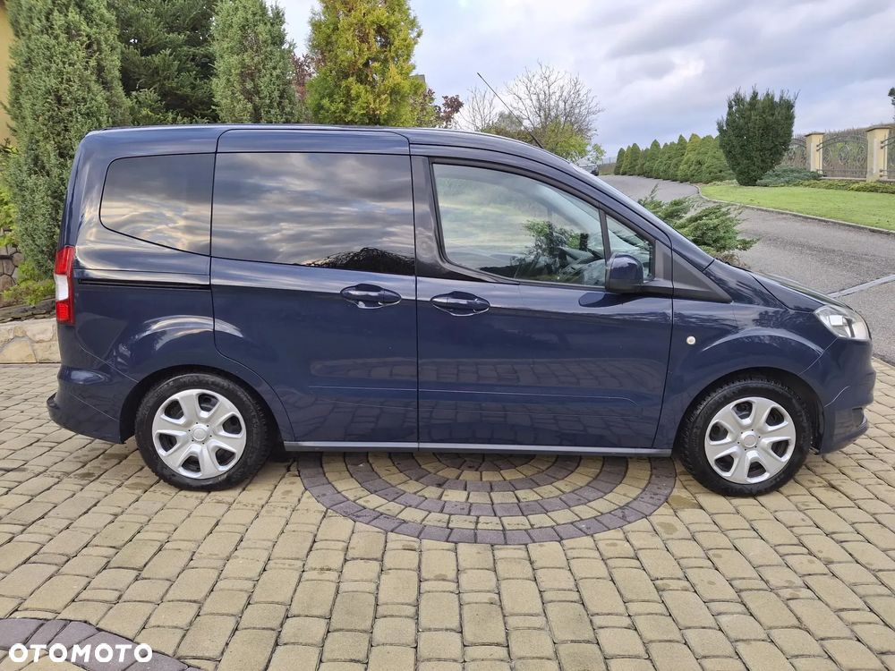 Ford Tourneo Courier 1.0 EcoBoost Ambiente - 4