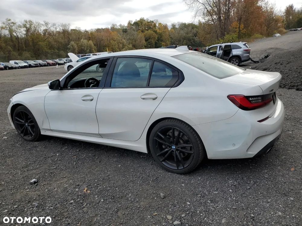 BMW Seria 3 330i xDrive - 2