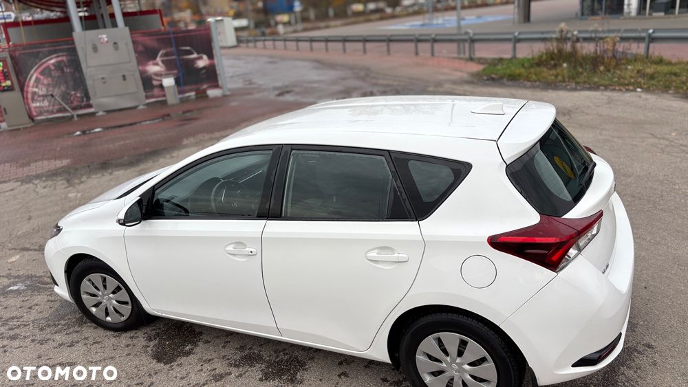 Toyota Auris 1.33 VVT-i Active - 2