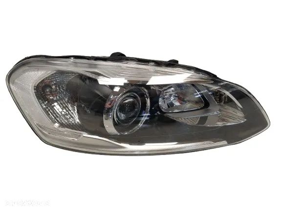 VOLVO XC60 LIFT REFLEKTOR LAMPA PRAWY PRAWA PRZÓD PRZEDNIA XENON SKRĘTNY ORYGINAŁ