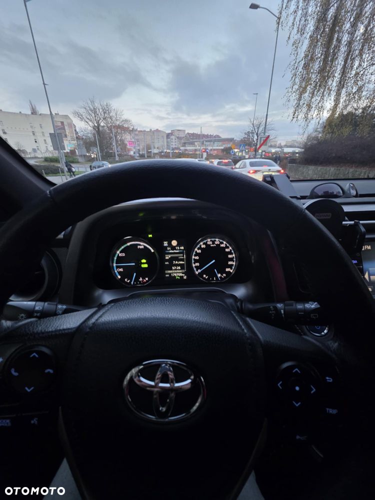 Toyota RAV4 Hybrid Selection 4x2 - 15