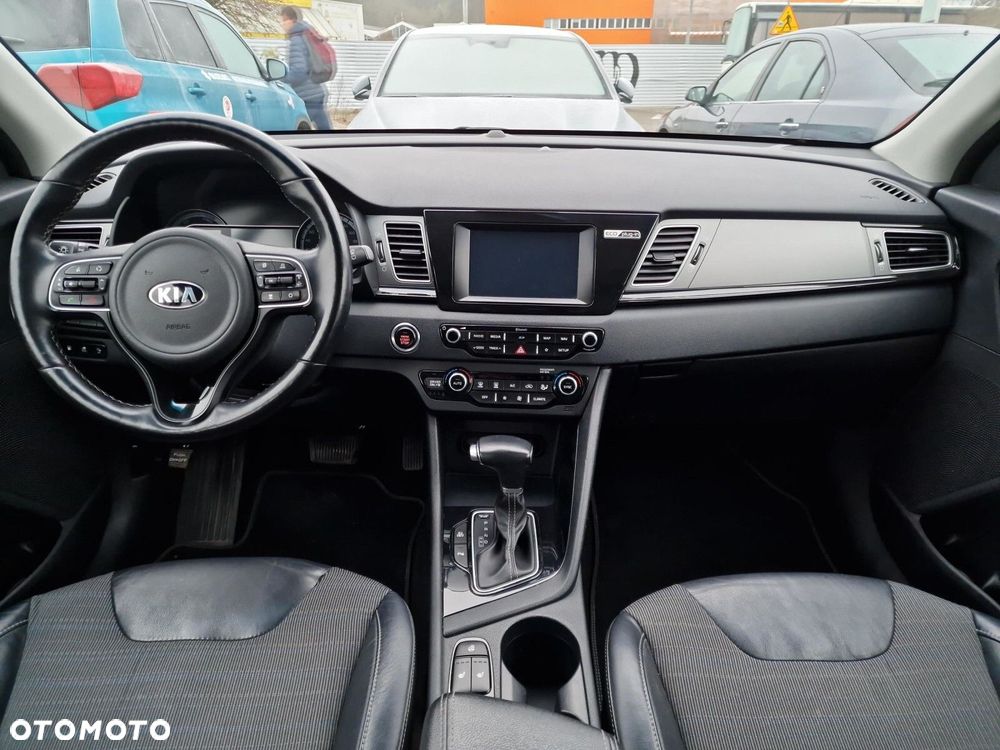 Kia Niro 1.6 GDI Plug-in Hybrid L - 31
