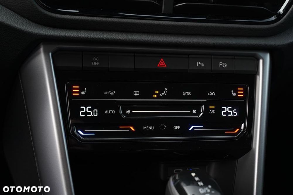 Volkswagen T-Roc 1.5 TSI Life Plus DSG - 18