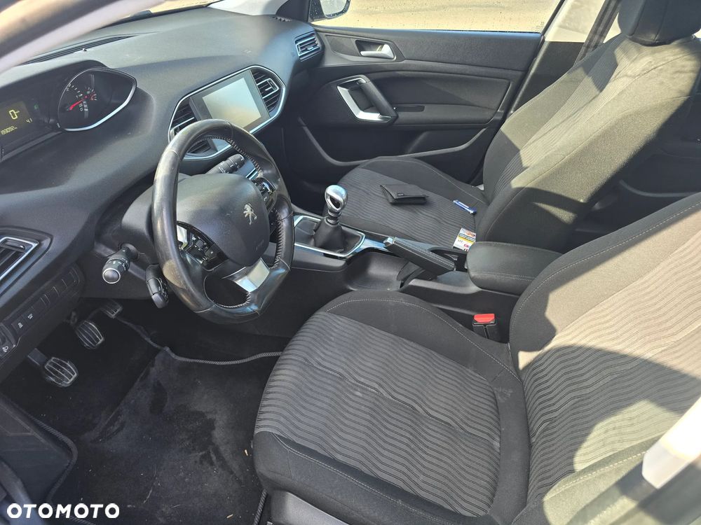 Peugeot 308 1.6 BlueHDi Business Line S&S - 17