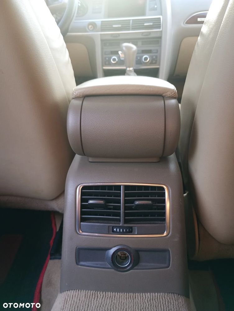 Audi A6 Limousine 2.4 Multitronic - 6