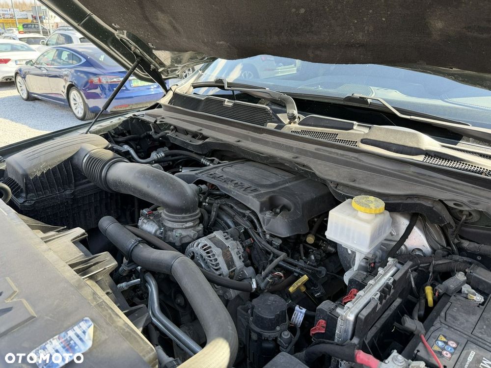 Dodge RAM - 38