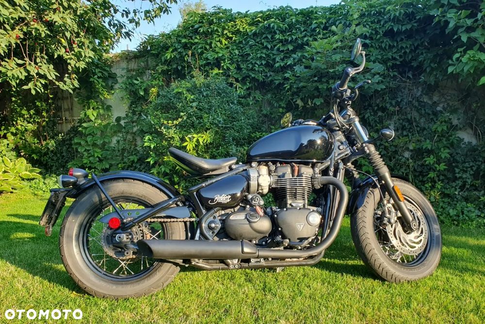 Triumph Bonneville Bobber - 1