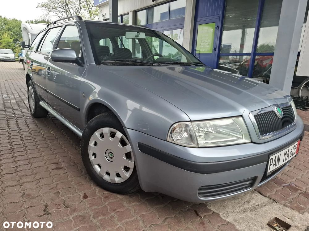 Skoda Octavia 1.6 Tour Plus - 7