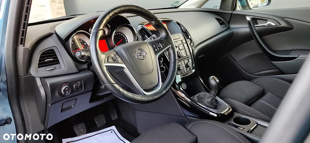 Opel Astra 1.4 Turbo Exklusiv - 16