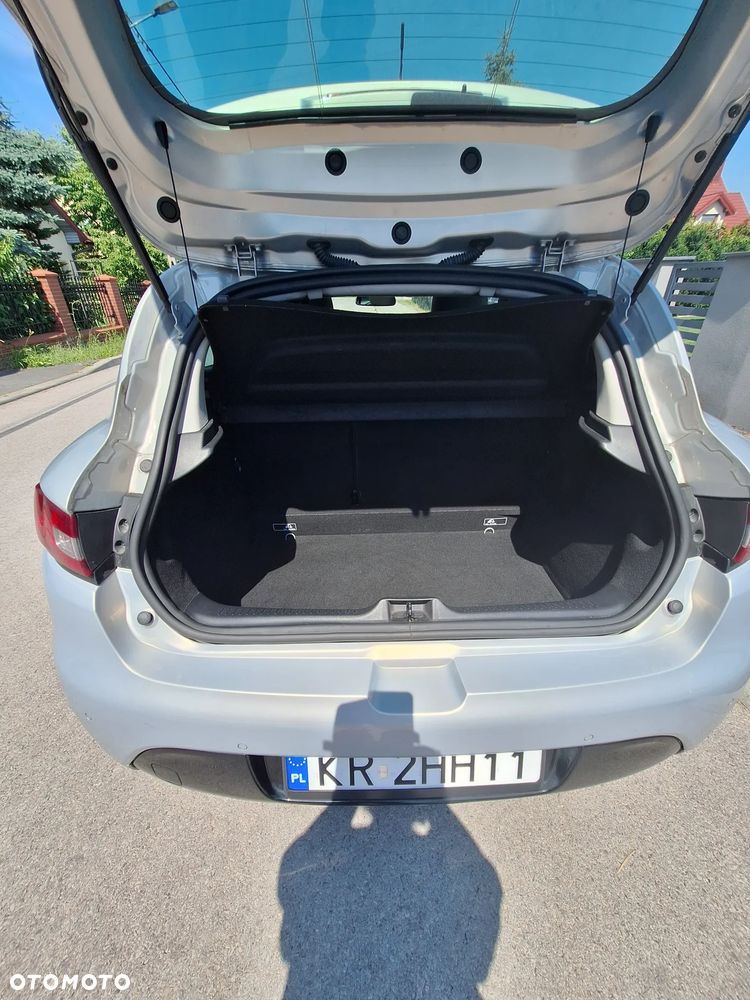 Renault Clio Energy TCe 120 EDC Initiale Paris - 10