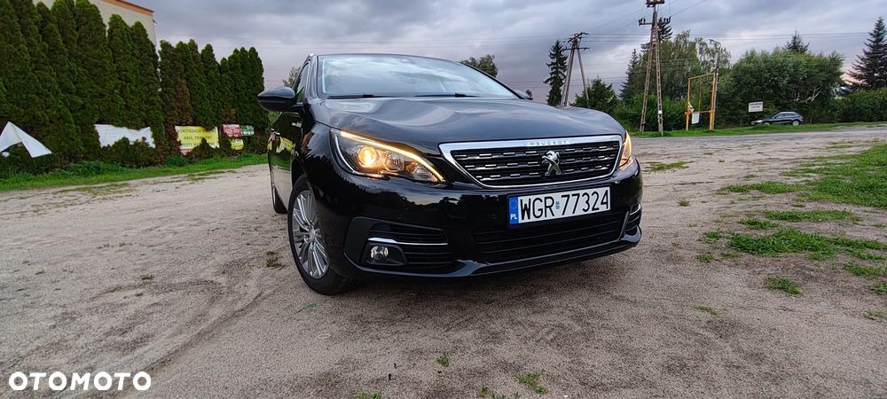 Peugeot 308 1.2 PureTech GPF Allure S&S - 8